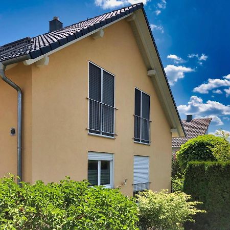 2 Zimmer Apartment, 70 Qm, Max 4 Pers, Private Terasse, 2 Parkplaetze, Internet 250 Mbit Gärtringen Exteriör bild
